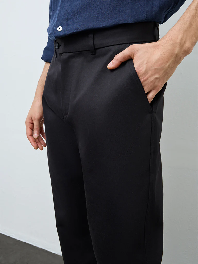 Ascot Black Relaxed-Fit Mid-Rise Cotton Trousers - Image 4