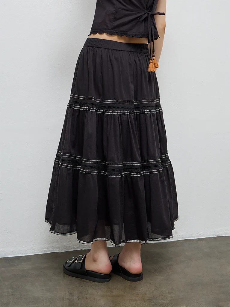 Bombay Paisley Black Cotton Tiered Skirt - Image 4