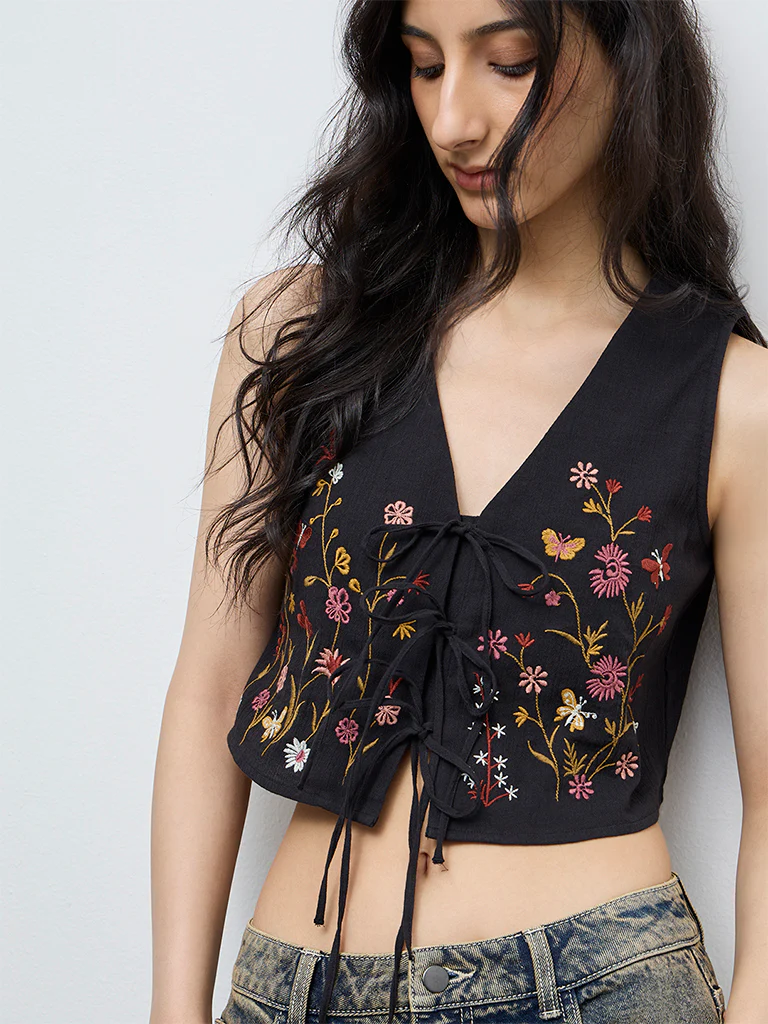Bombay Paisley Black Embroidered Tie-Up Top - Image 3