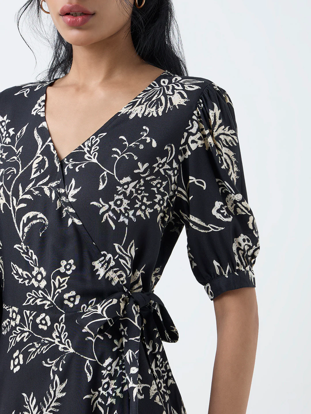 Bombay Paisley Black Foliage Pattern Wrap-Style Dress - Image 3