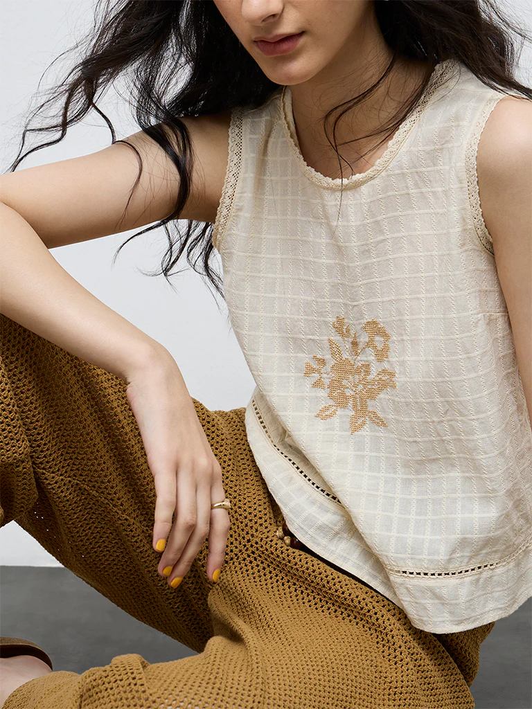 Bombay Paisley Off-White Floral Embroidered Cotton Top - Image 3