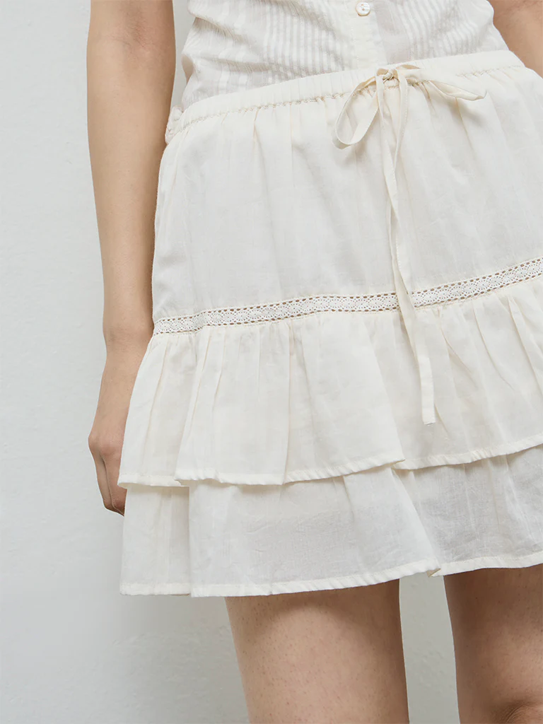 Bombay Paisley Off-White Tiered Cotton Skirt - Image 3