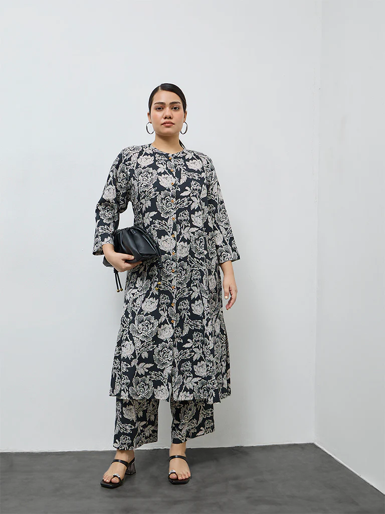 Diza Black Botanical Design Pants - Image 2