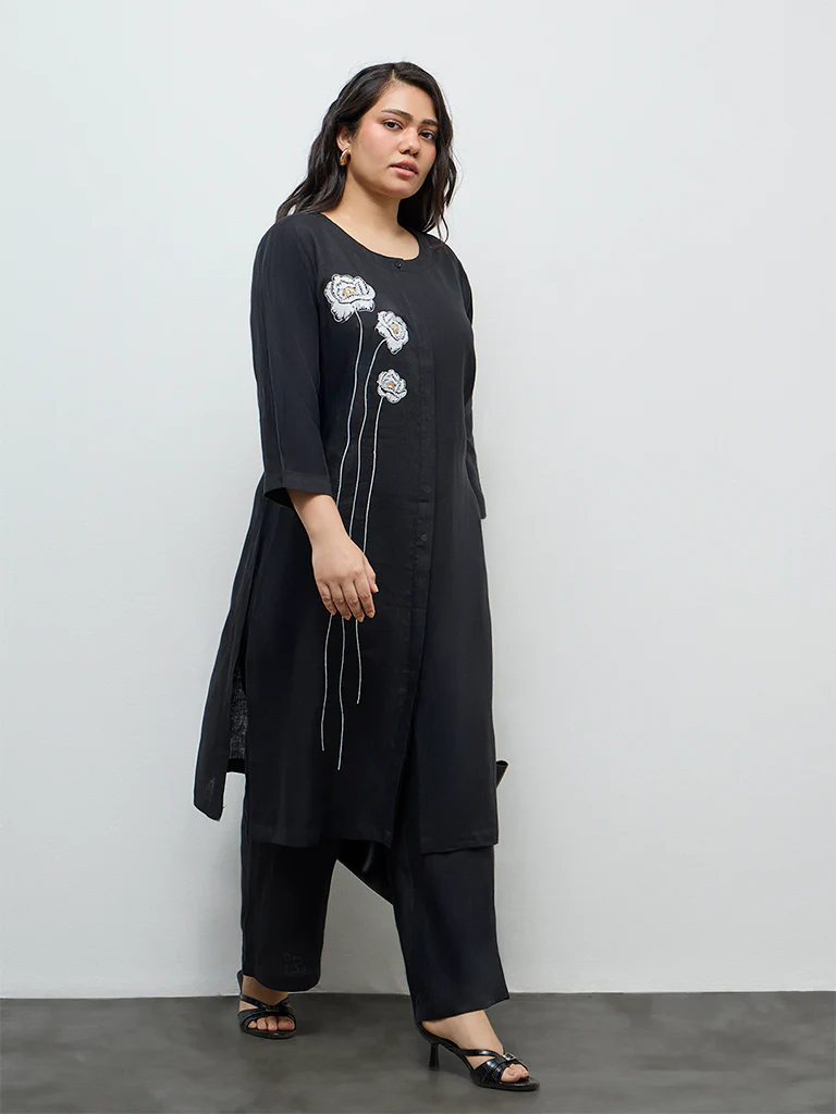 Diza Black Floral Embroidered Linen A-Line Kurta - Image 2
