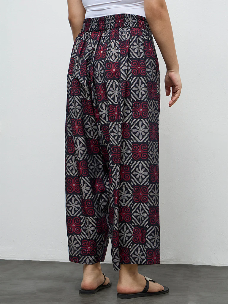 Diza Black Printed Pants - Image 4