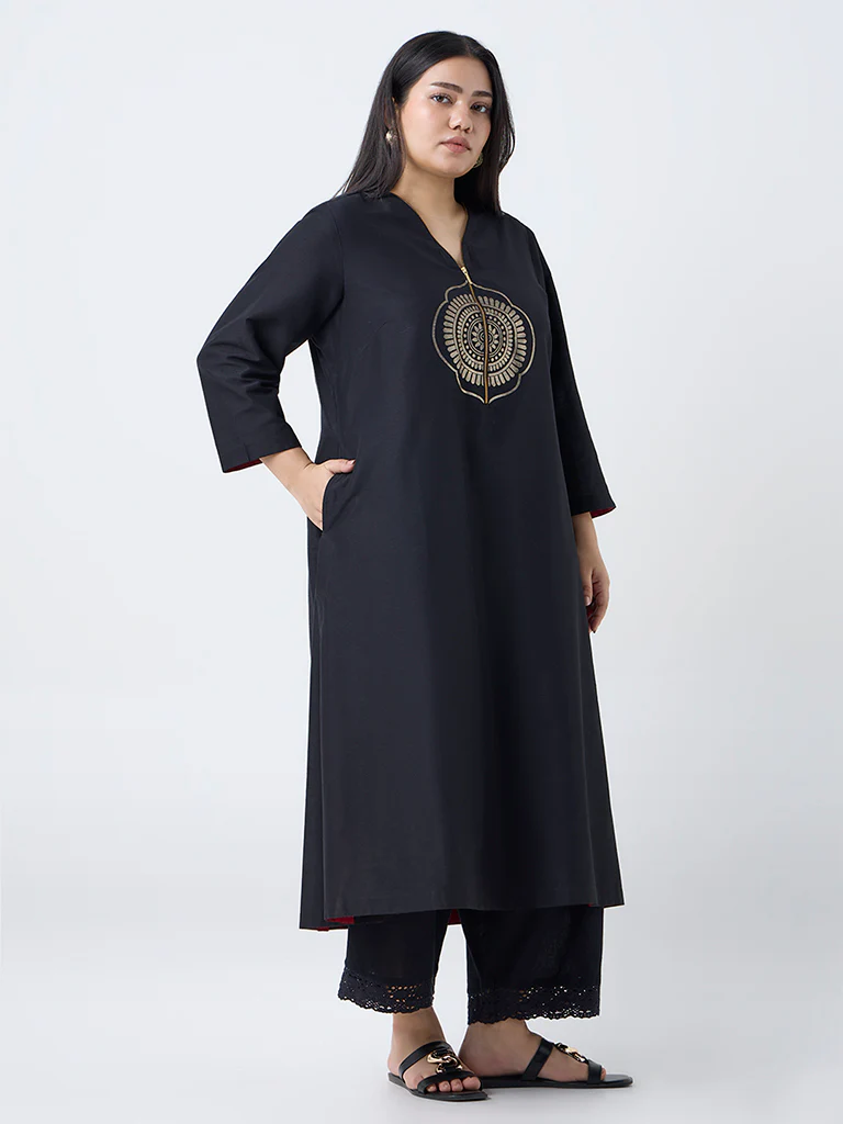 Diza Black Printed Quarter-Zip A-Line Kurta - Image 2