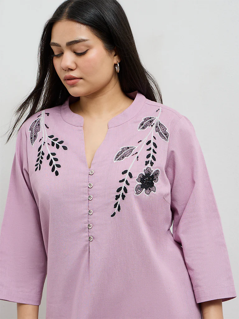 Diza Lilac Floral Embroidered A-Line Kurta - Image 3
