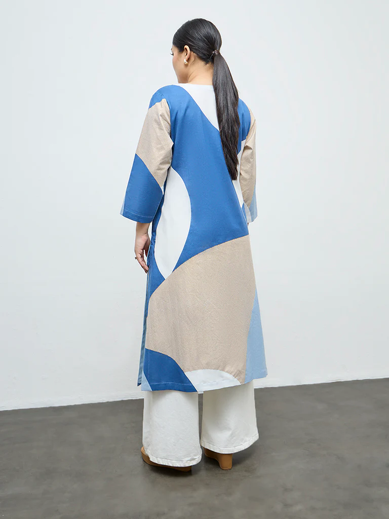 Diza Turquoise Floral Detailed Cotton-Blend A-Line Kurta - Image 4
