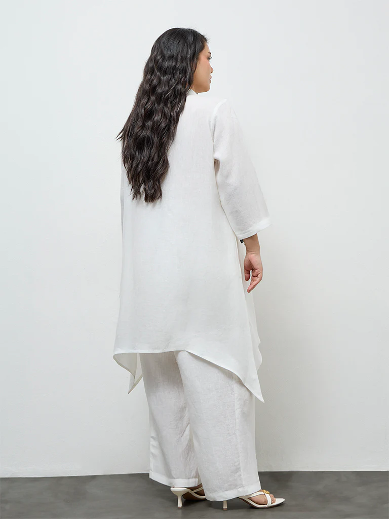 Diza White Floral Embroidered A-Line Linen Kurta - Image 4
