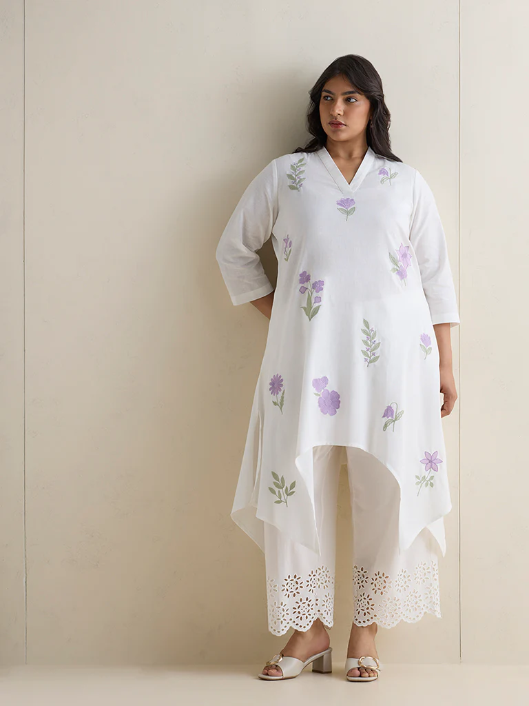 Diza White Floral Pattern Cotton-Blend A-Line Kurta