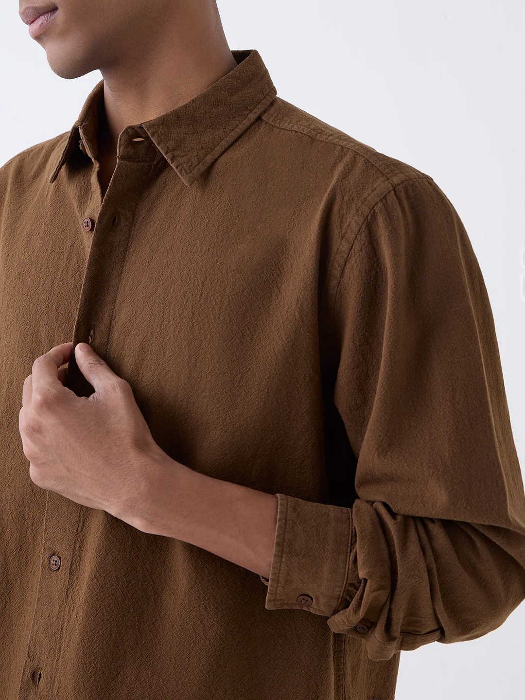 ETA Brown Solid Relaxed-Fit Cotton Shirt - Image 4