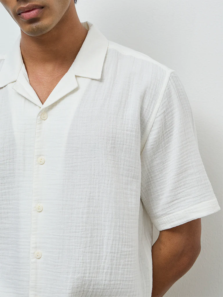 ETA Off-White Crinkle-Textured Relaxed-Fit Cotton Shirt - Image 4