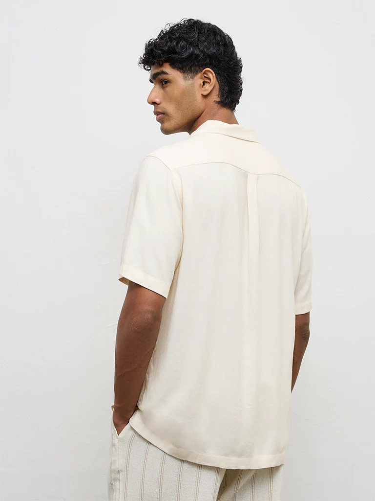 ETA Off-White Scenic-Printed Relaxed-Fit Shirt - Image 4