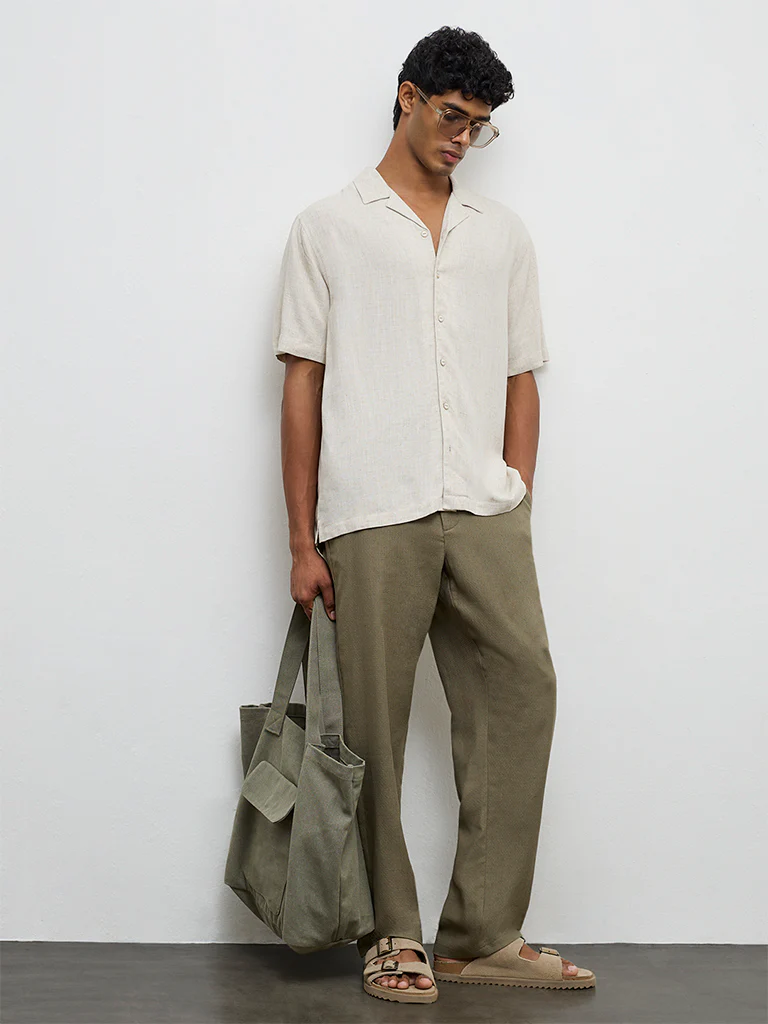 ETA Off-White Solid Relaxed-Fit Shirt