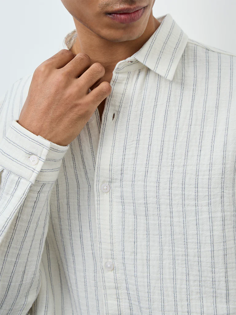 ETA Off-White Striped Relaxed-Fit Cotton Shirt - Image 4