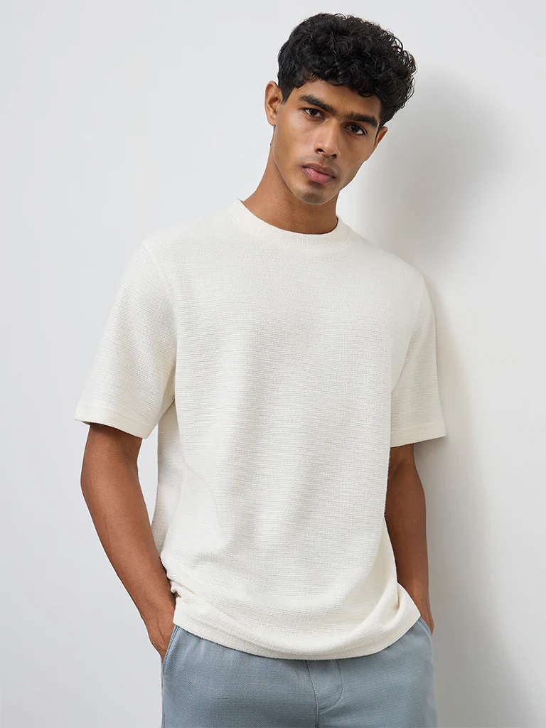 ETA Off-White Textured Relaxed-Fit Cotton-Blend T-Shirt - Image 3