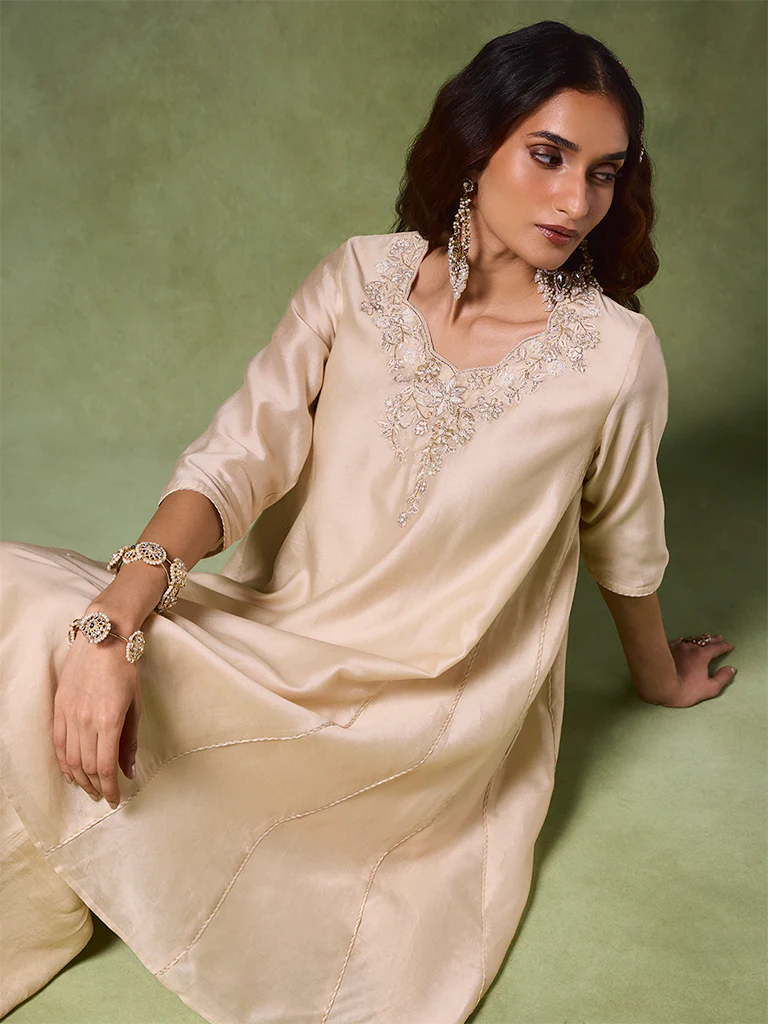 Floral Embroidered Kurta – Ivory - Image 2