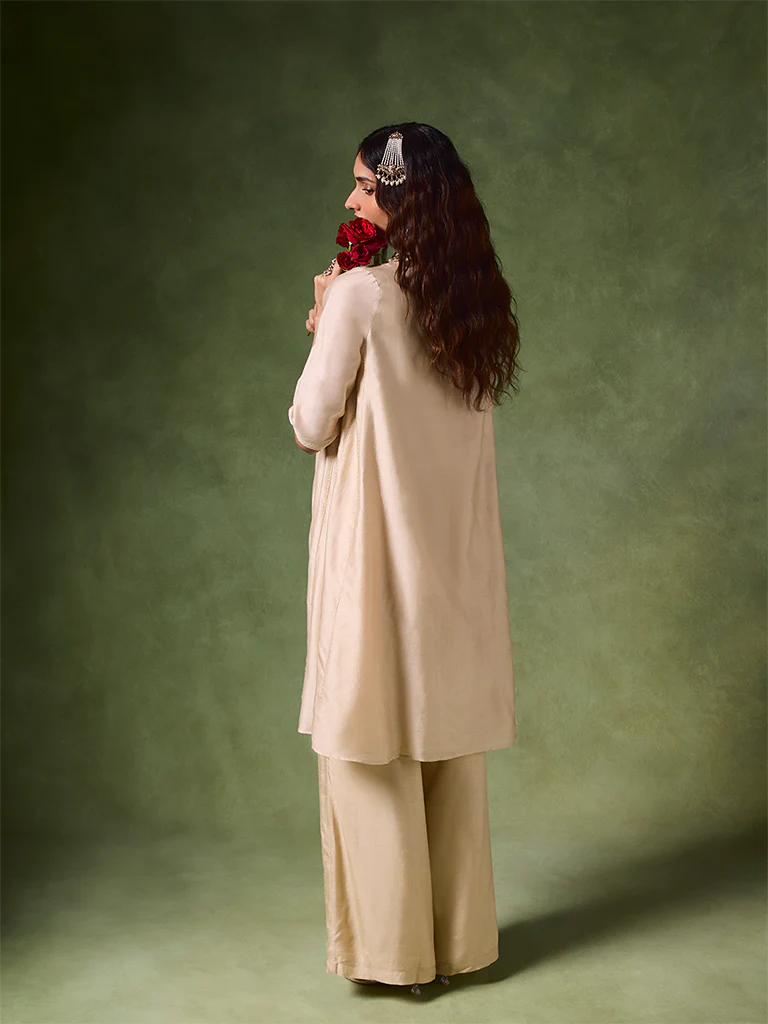 Floral Embroidered Kurta – Ivory - Image 4