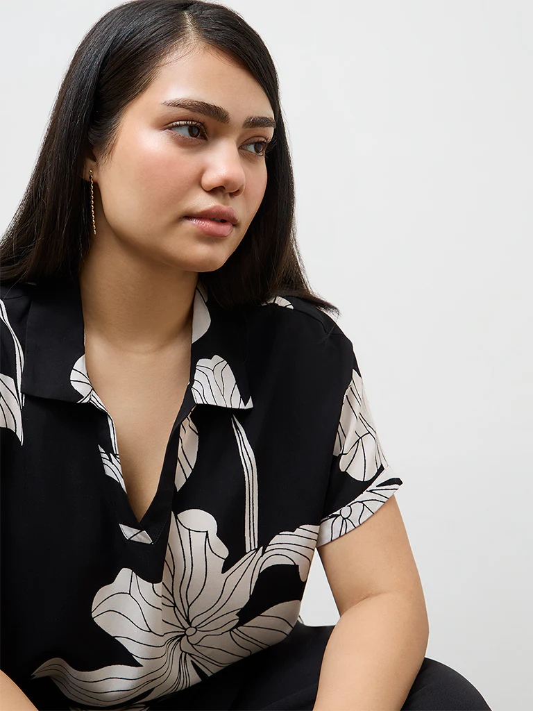 Gia Black Floral Printed Blouse - Image 3