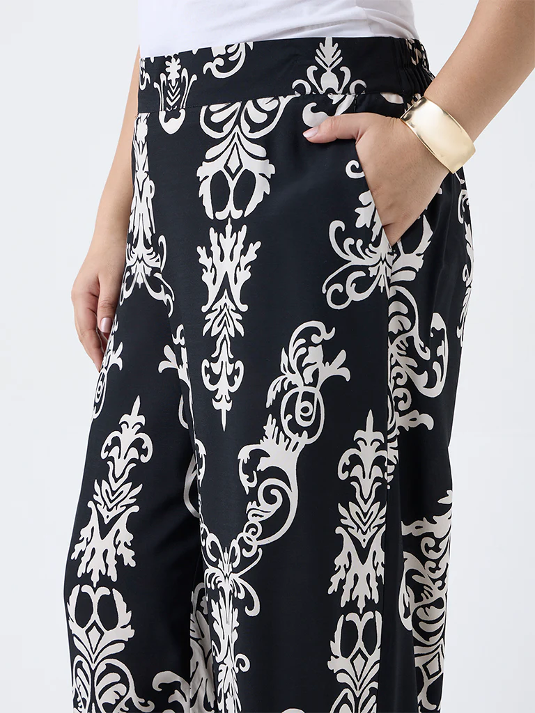 Gia Black Printed Mid-Rise Pants - Image 3