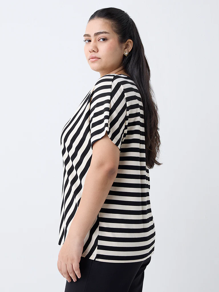 Gia Black Striped T-Shirt - Image 4