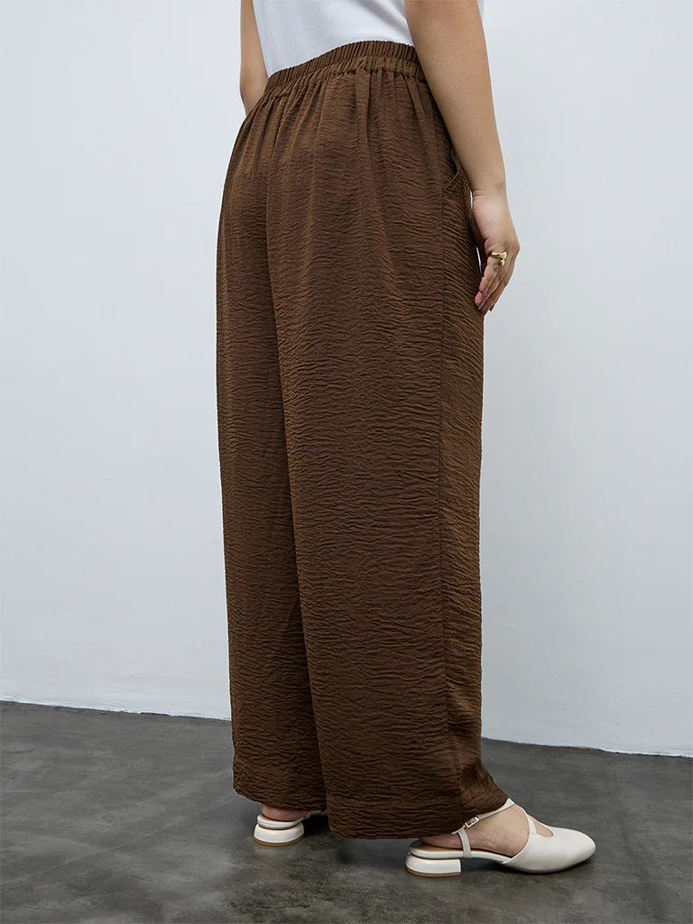 Gia Brown Crinkle Textured High-Rise Cotton Trousers - Image 4