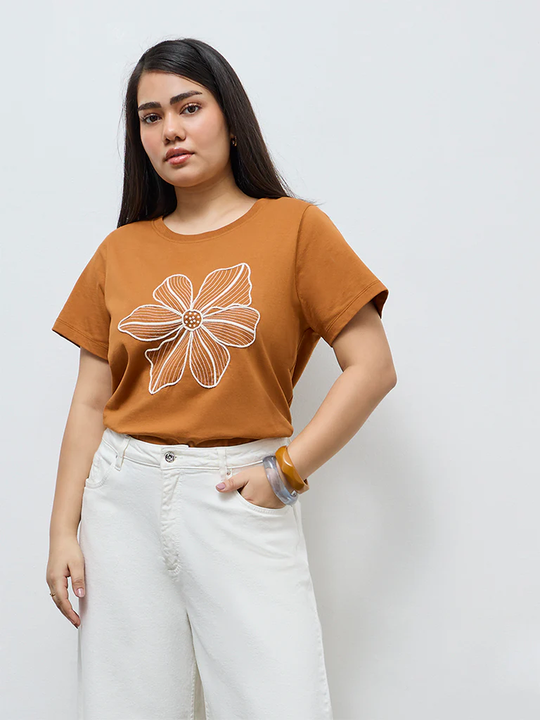 Gia Tan Floral Embroidered Cotton T-Shirt - Image 3