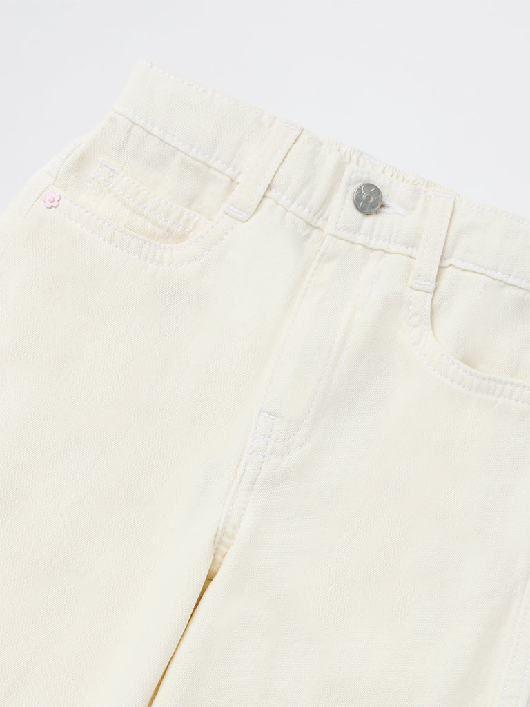 HOP Kids Girls Off-White Solid Mid-Rise Denim Cargo Jeans - Image 6