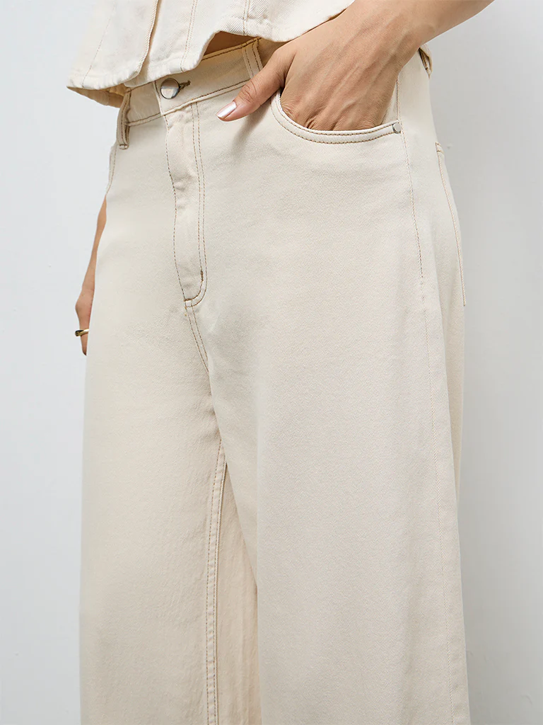 LOV Off-White High-Rise Jeans - Image 3