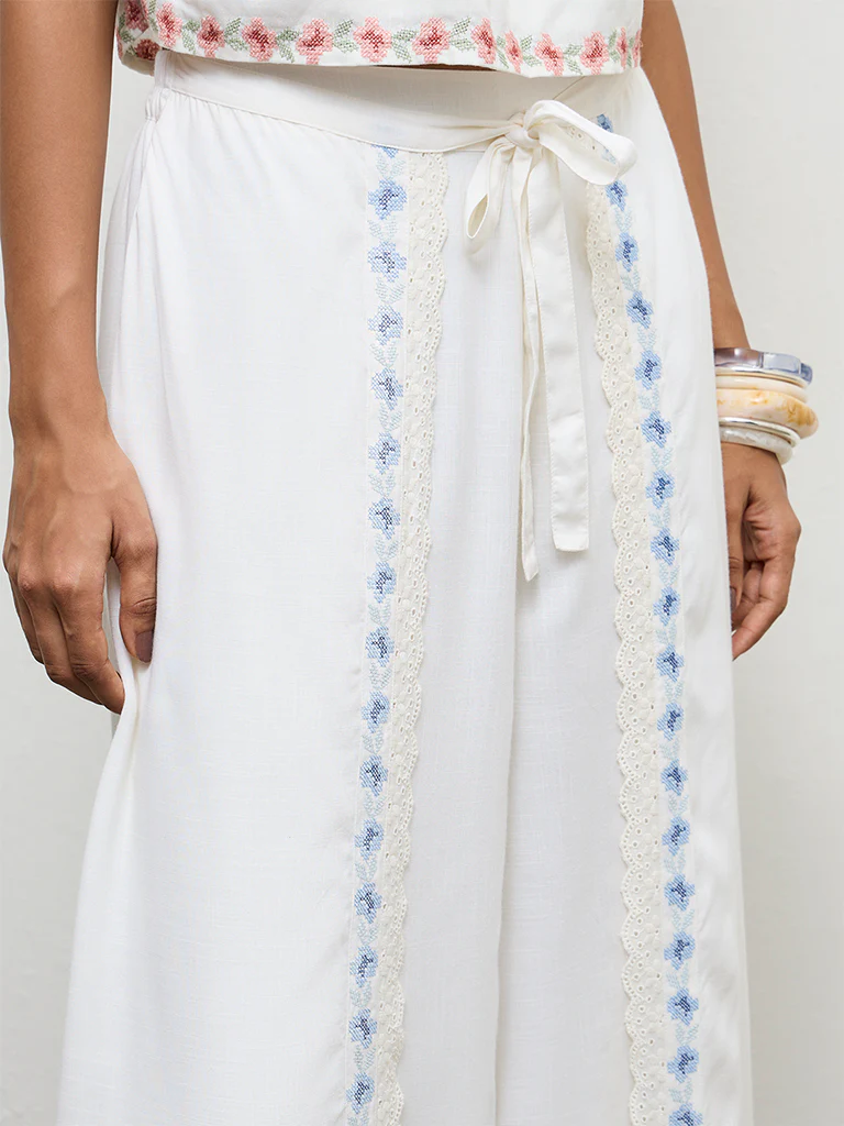 LOV Off-White Embroidered High-Rise Trousers - Image 3