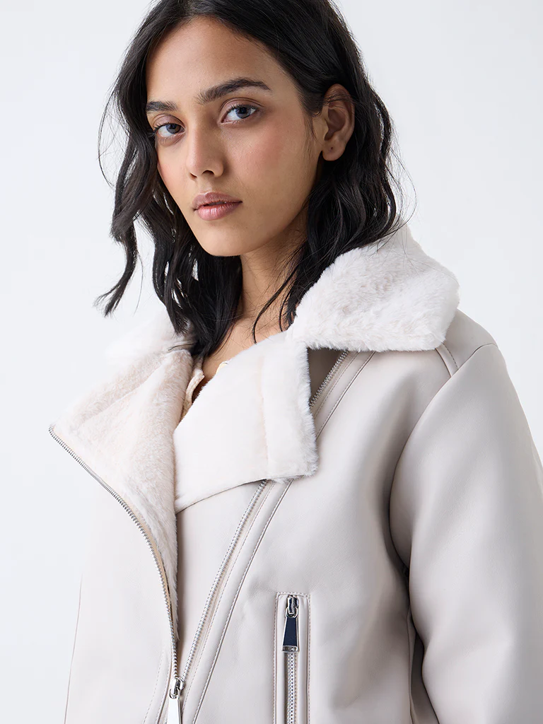 LOV Off-White Solid Jacket - Image 3