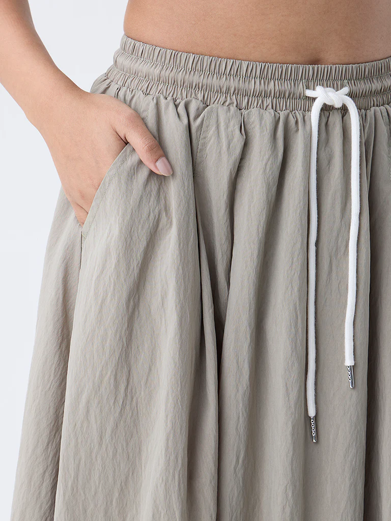 LOV Sage Solid High-Rise Skirt-Online Exclusive - Image 3