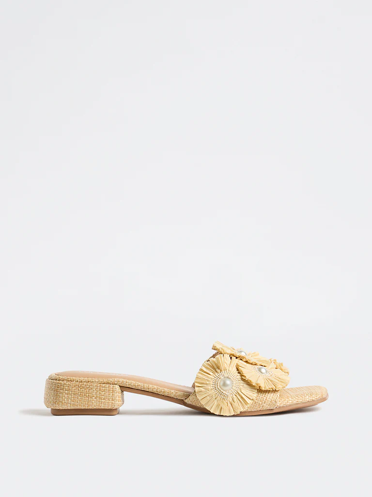 LUNA BLU Beige Floral Detailed Sandals - Image 2