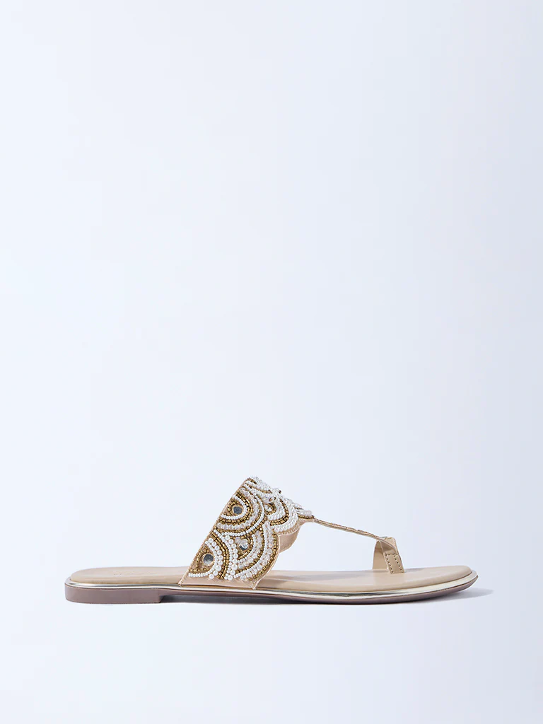 LUNA BLU Beige Pearlescent Kolhapuri Sandals