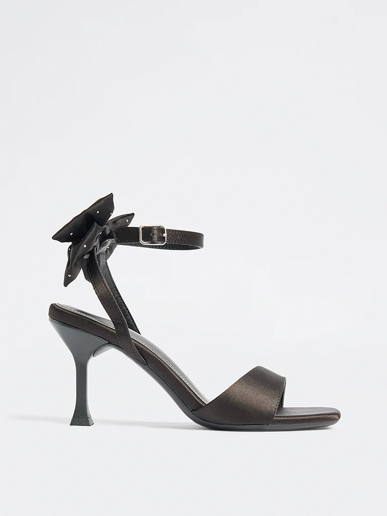 LUNA BLU Black Bow Detailed Sandals - Image 2