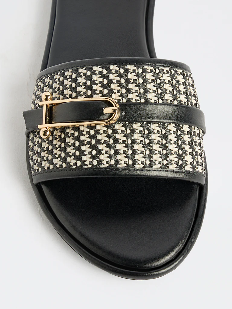 LUNA BLU Black Raffia Textured Slides - Image 4