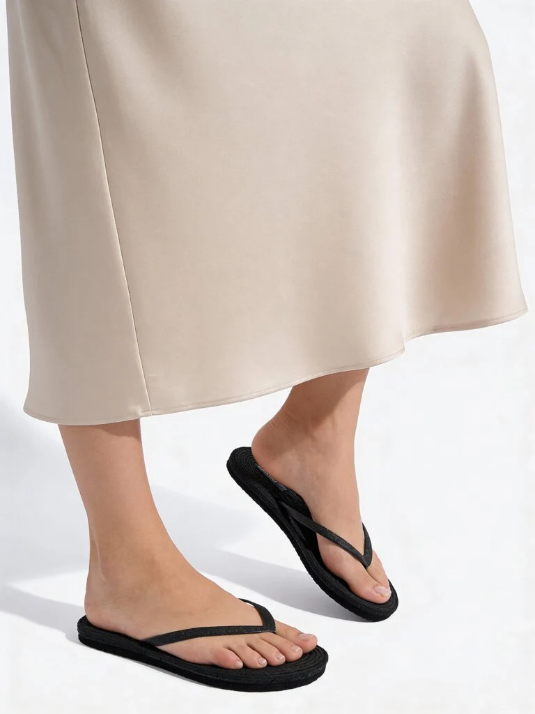 LUNA BLU Black Textured Flip-Flops