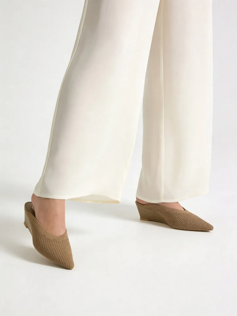 LUNA BLU Brown Knit-Textured Wedge-Heel Sandals