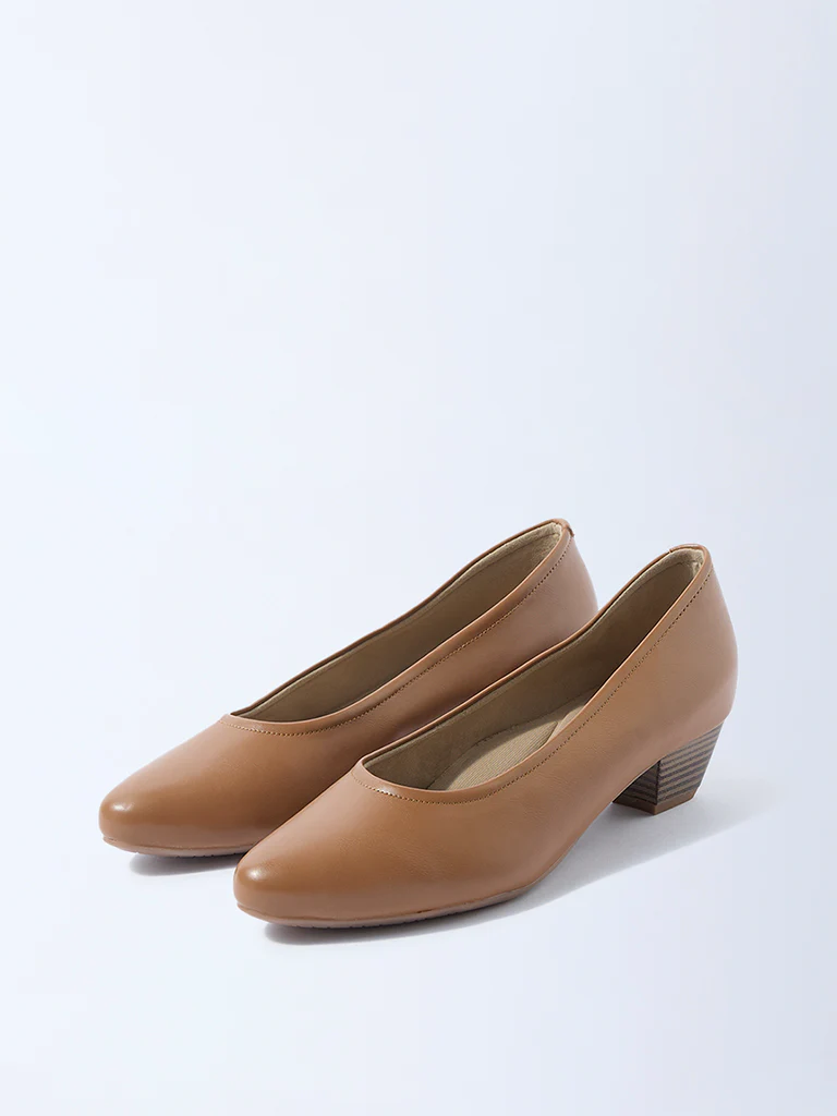 LUNA BLU Brown Solid Pump Shoes - Image 2