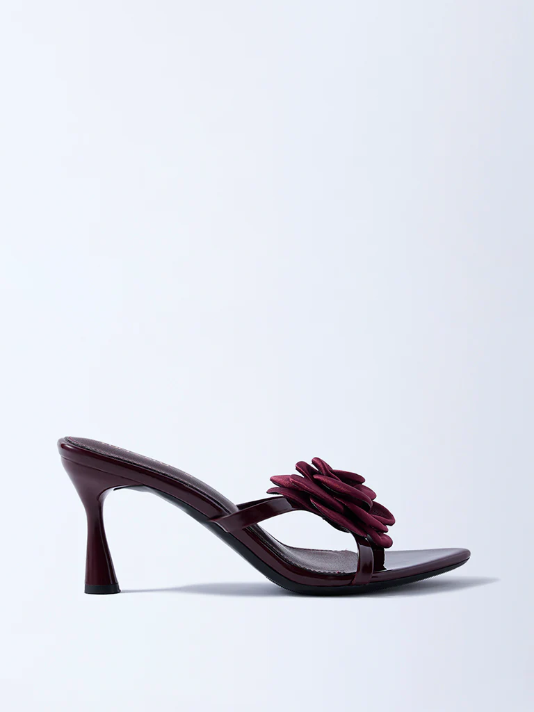 LUNA BLU Burgundy Rosette Heel Sandals