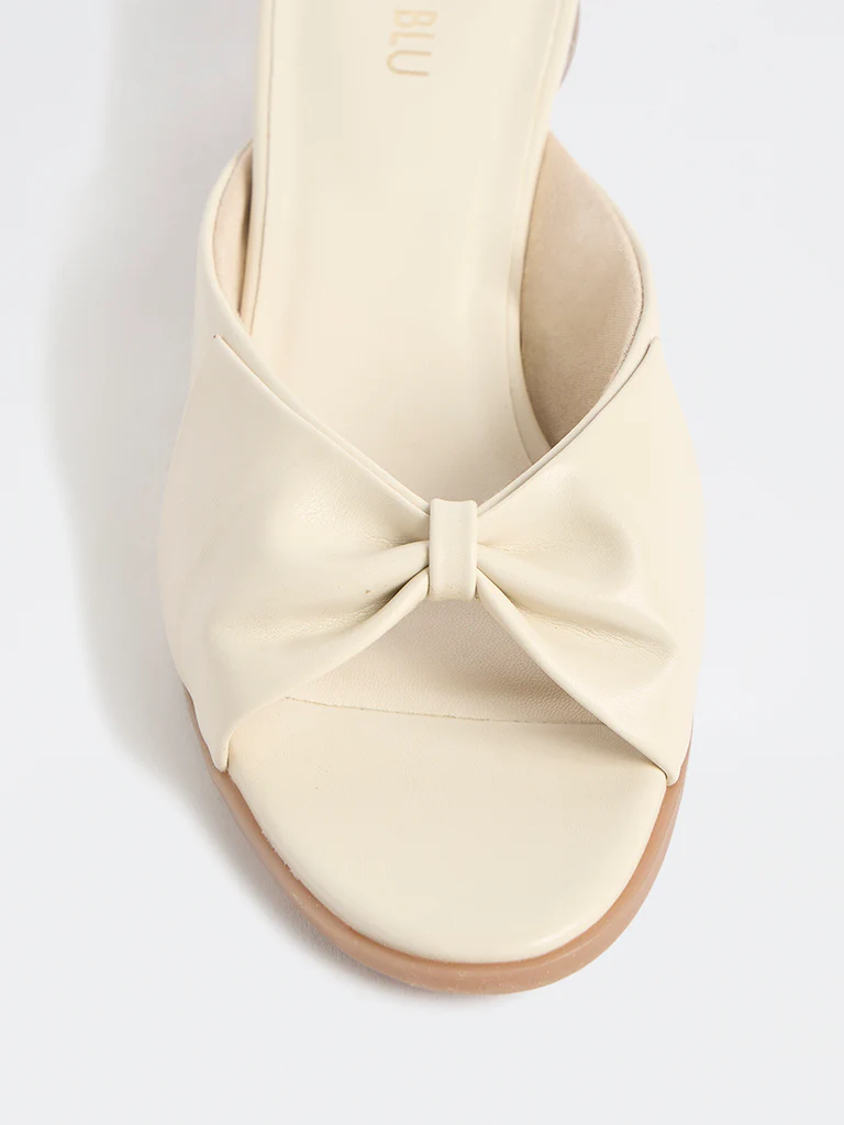 LUNA BLU Ivory Bow-Design Round-Heel Sandals - Image 3