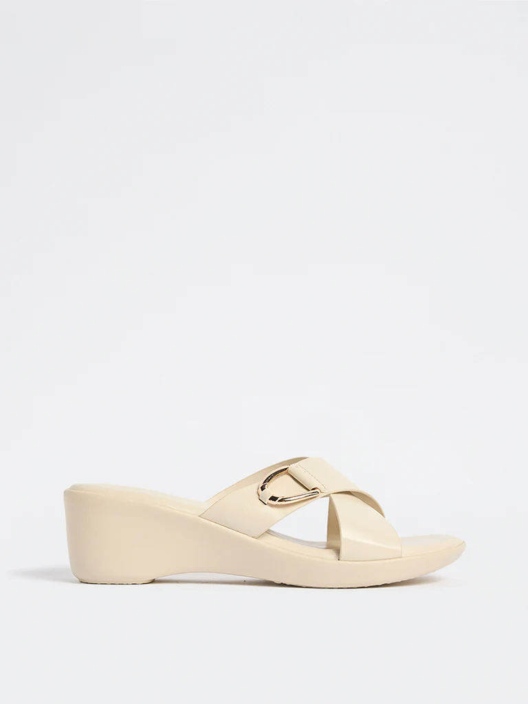 LUNA BLU Ivory Criss-Cross Detailed Slides - Image 2