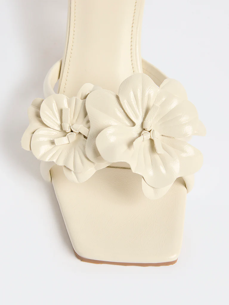 LUNA BLU Ivory Floral Design Heel Sandals - Image 4