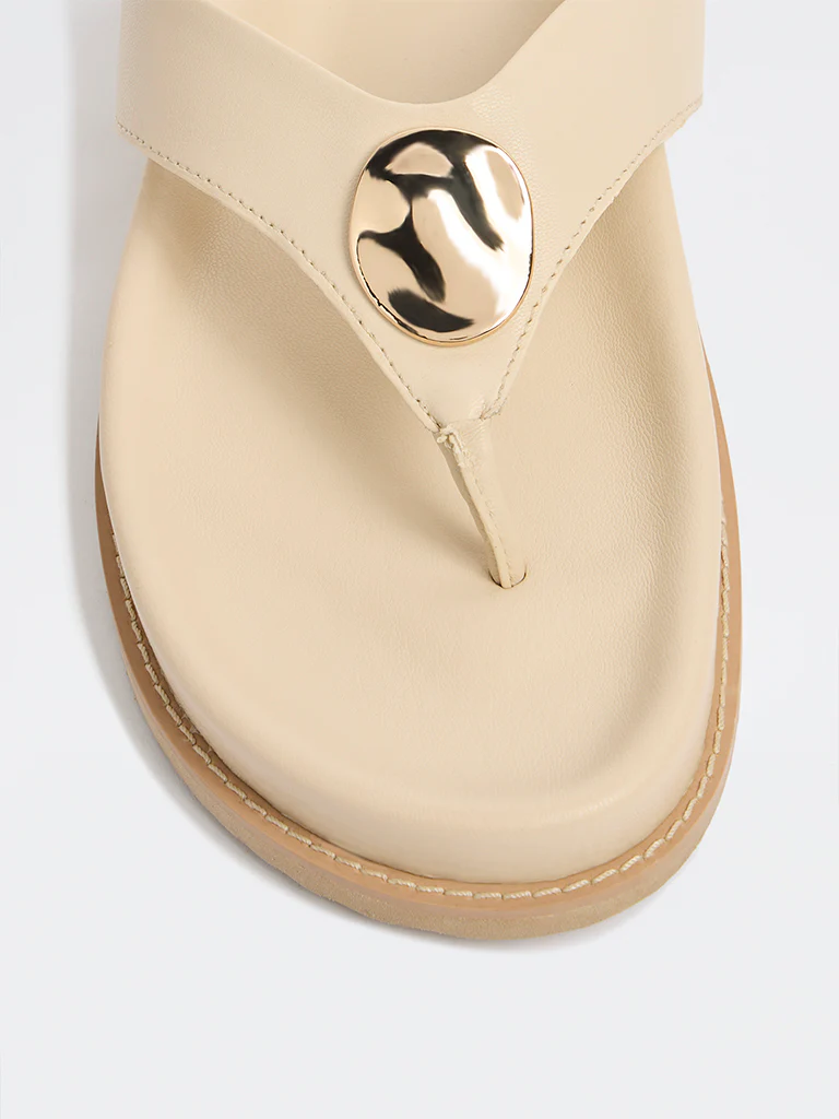 LUNA BLU Ivory Metal-Detailed Thong Strap Sandals - Image 4