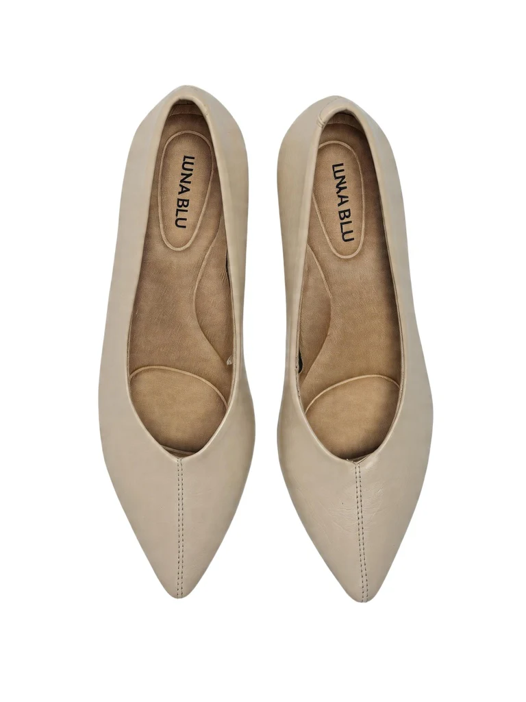 LUNA BLU Ivory Pointed Toe Pump Shoes