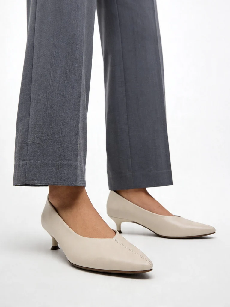 LUNA BLU Ivory Pointed Toe Pump Shoes - Image 3