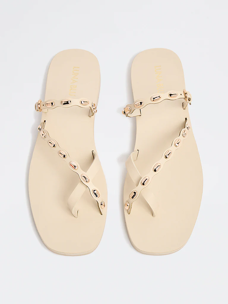 LUNA BLU Ivory Stud-Detailed Slides - Image 2