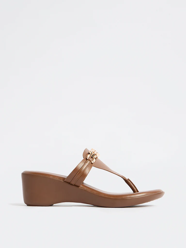 LUNA BLU Tan Chain-Detailed Comfort Sandals - Image 2