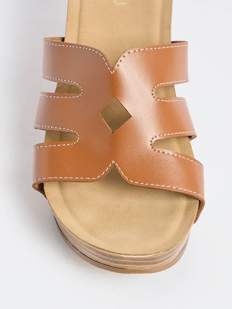 LUNA BLU Tan Cut-Out Detailed Wedge-Heel Sandals - Image 4