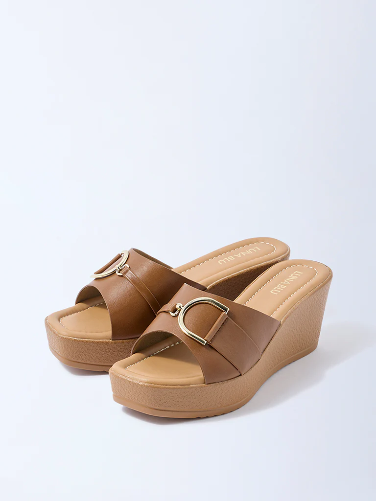 LUNA BLU Tan Hardware-Detail Wedge-Heel Sandals - Image 3